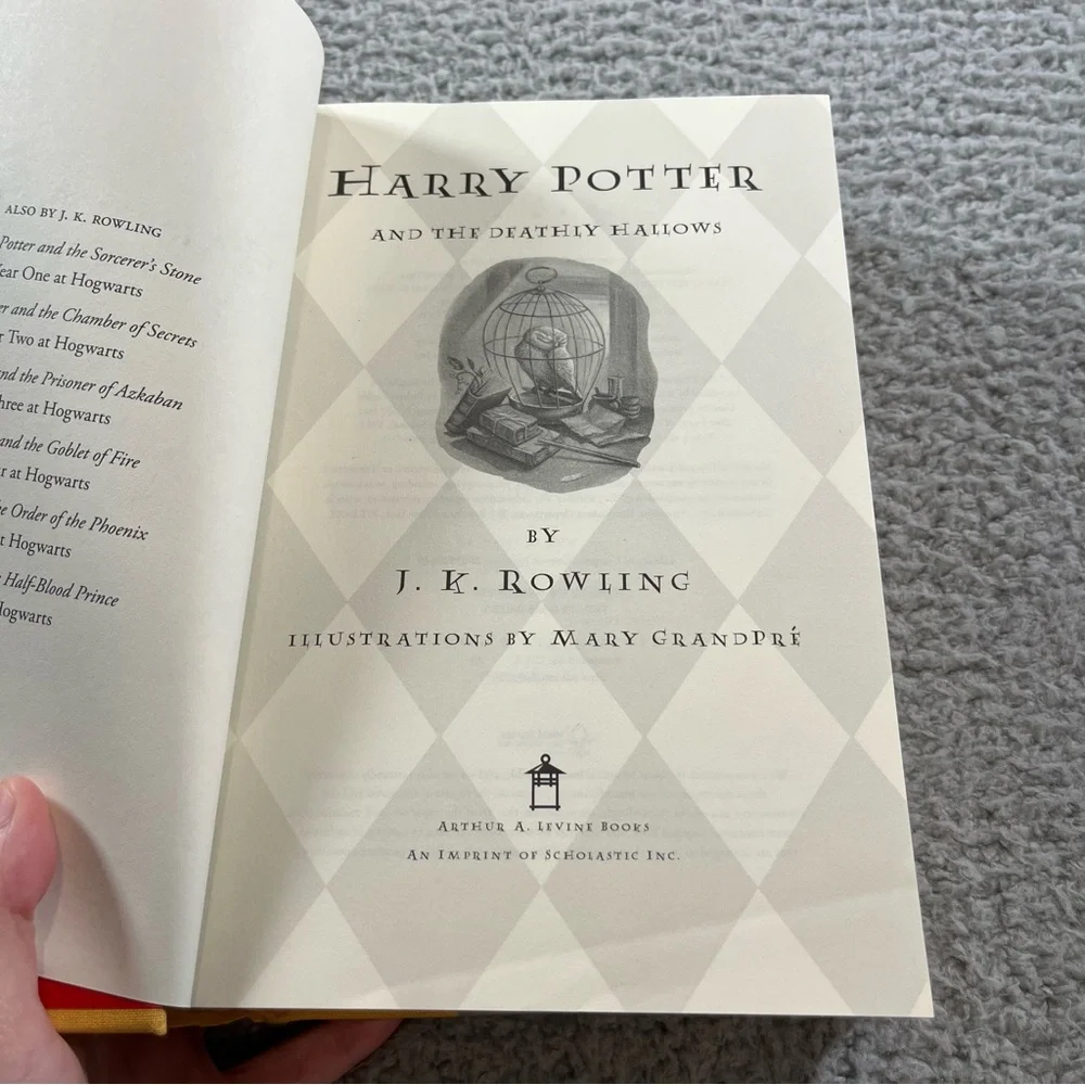 Harry Potter‎ and the Deathly Hallows Book
